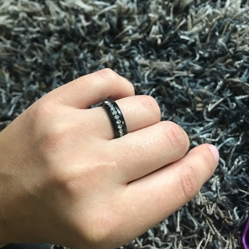 ELSEMODE Titanium Stainless Steel CZ Stone Ring - Picture 2 of 2
